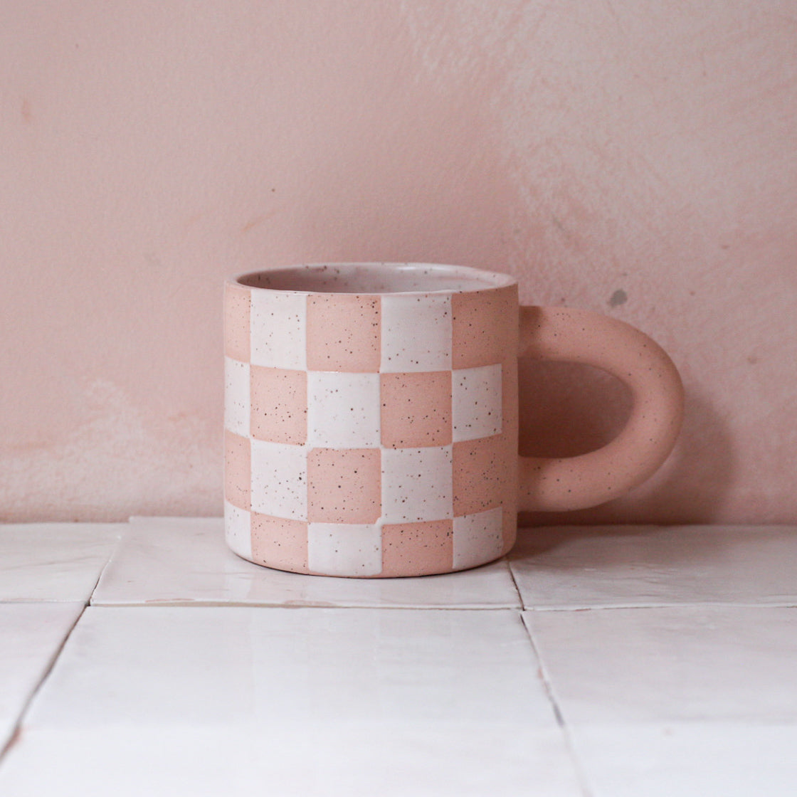 checkered mug