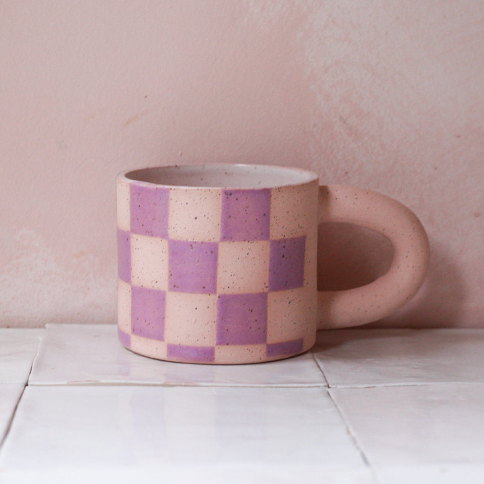 lilac checkered mug